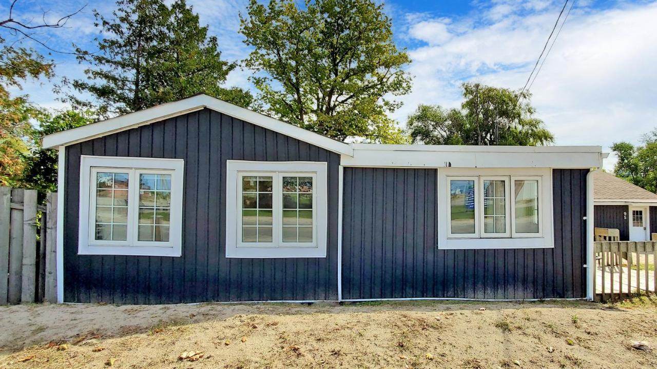 Main Beach River Retreat - Wasaga Beach 1 - Main Strip - 93 Mosley St Εξωτερικό φωτογραφία