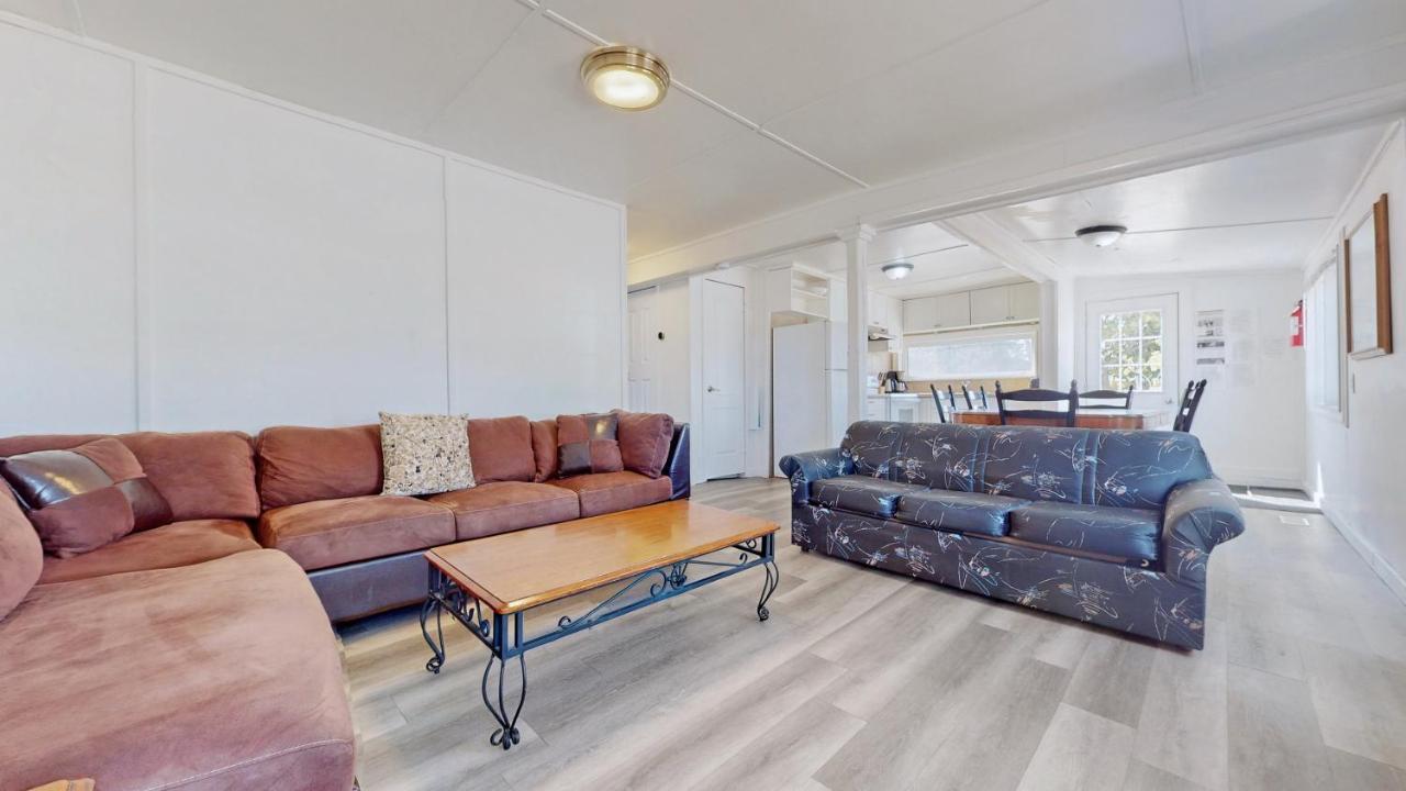 Main Beach River Retreat - Wasaga Beach 1 - Main Strip - 93 Mosley St Εξωτερικό φωτογραφία