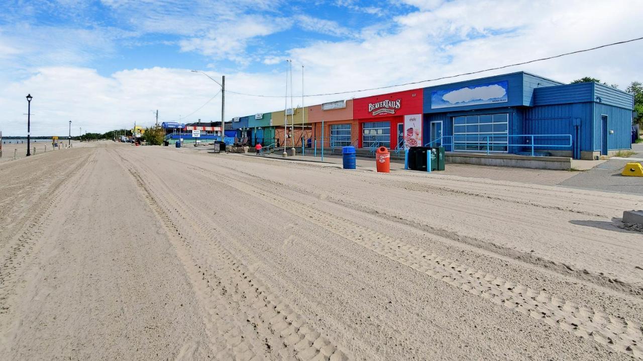 Main Beach River Retreat - Wasaga Beach 1 - Main Strip - 93 Mosley St Εξωτερικό φωτογραφία