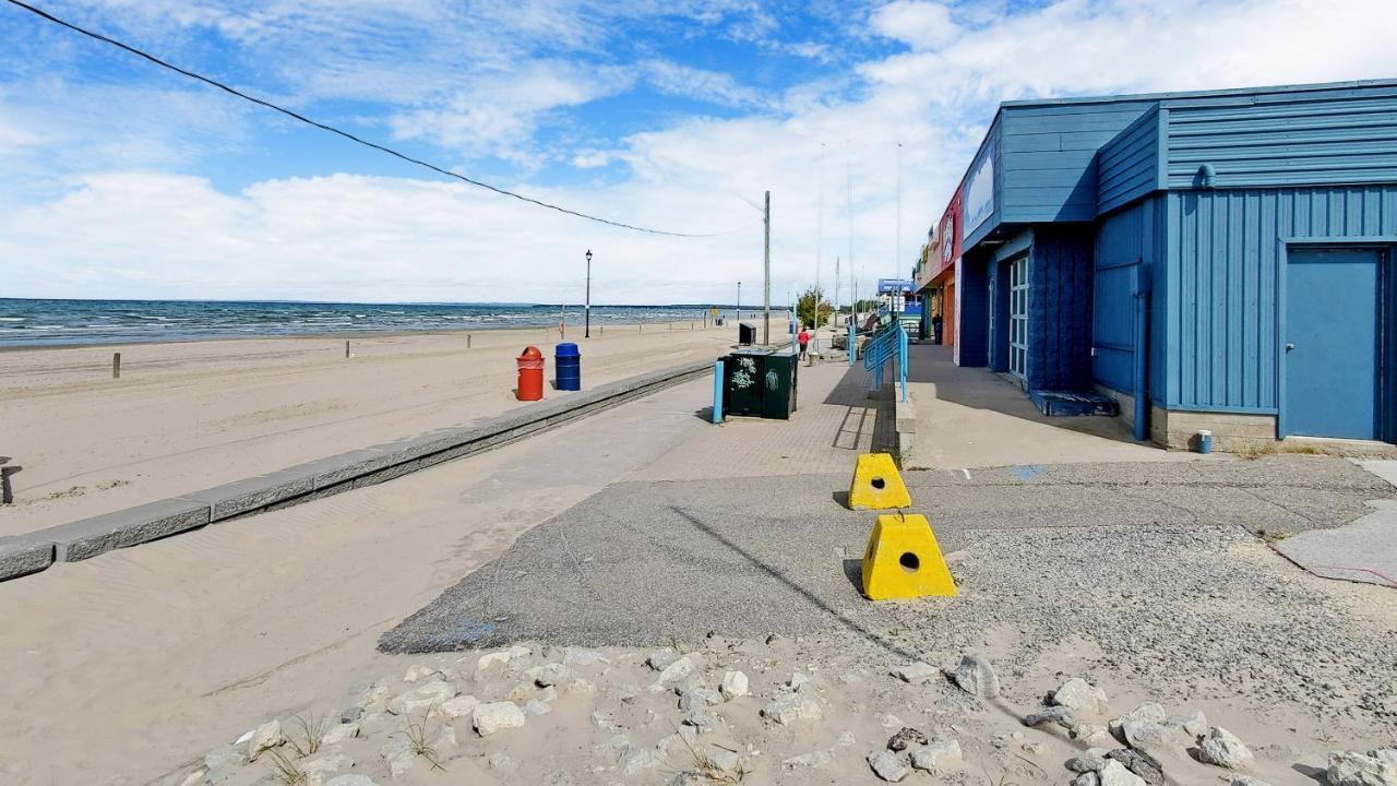 Main Beach River Retreat - Wasaga Beach 1 - Main Strip - 93 Mosley St Εξωτερικό φωτογραφία